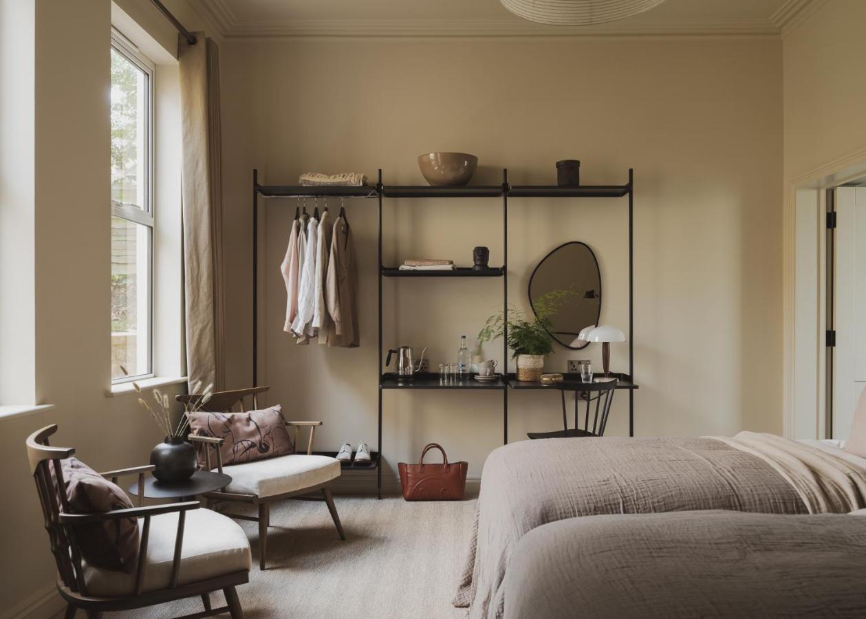 Leighton House - Boutique Guesthouse Bath Exterior foto Bedroom